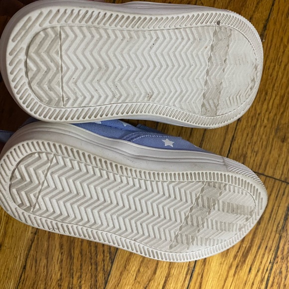 Gap toddler blue star slip on sneakers size 8 - Picture 3 of 4